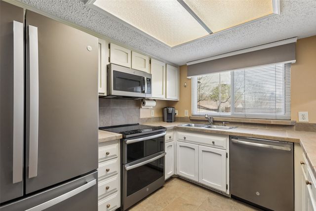 6604 Brookdale Drive, Watauga, TX 76148