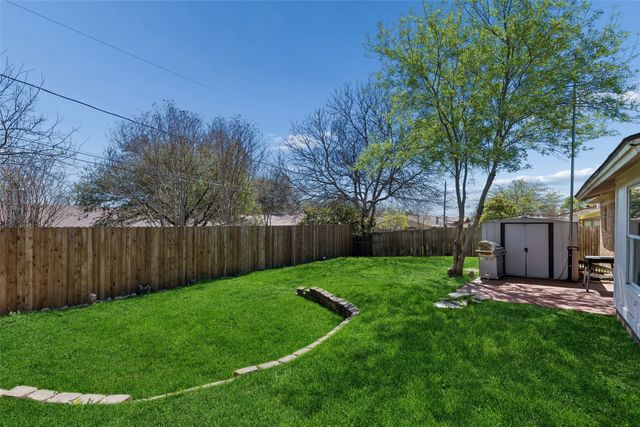 6604 Brookdale Drive, Watauga, TX 76148