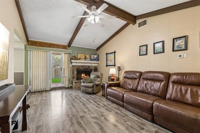 6604 Brookdale Drive, Watauga, TX 76148