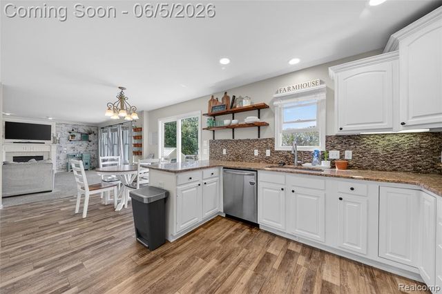 9191 Judd Road, Fowlerville, MI 48836