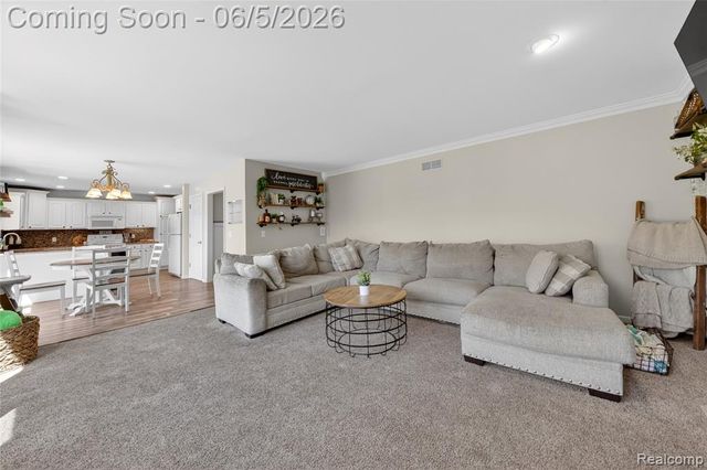 9191 Judd Road, Fowlerville, MI 48836