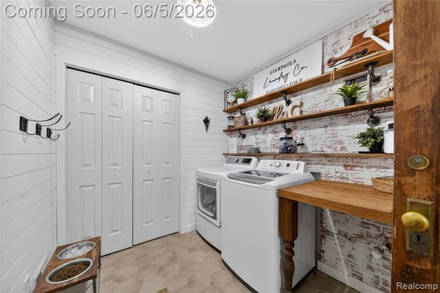 9191 Judd Road, Fowlerville, MI 48836