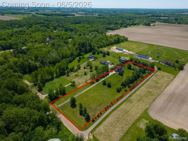 9191 Judd Road, Fowlerville, MI 48836