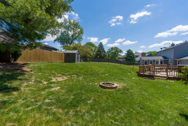1640 Queens Drive, Bettendorf, IA 52722