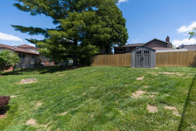 1640 Queens Drive, Bettendorf, IA 52722