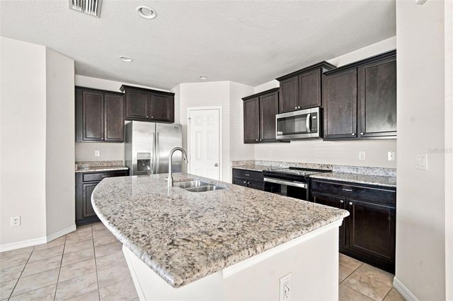 4755 SOMERSET HILL LANE, Riverview, FL 33578