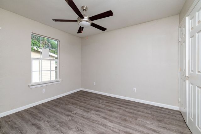 3219 N Winnetka Avenue, Dallas, TX 75212