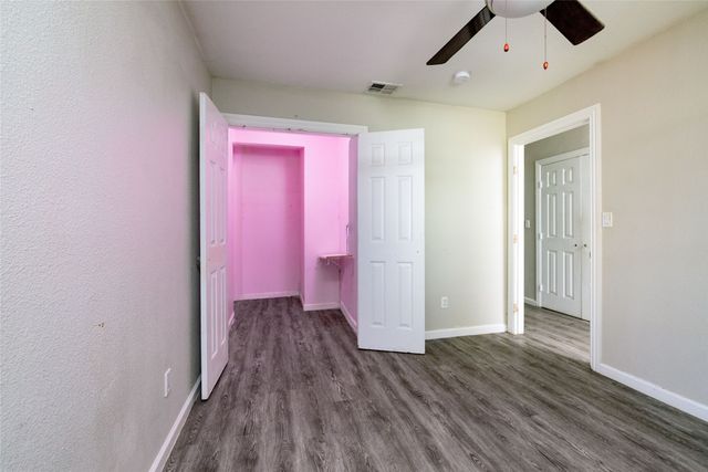 3219 N Winnetka Avenue, Dallas, TX 75212