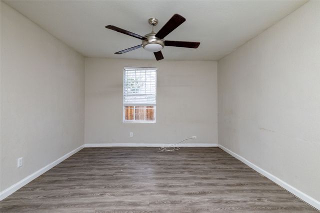 3219 N Winnetka Avenue, Dallas, TX 75212