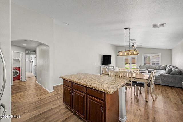 36805 W LEONESSA Avenue, Maricopa, AZ 85138