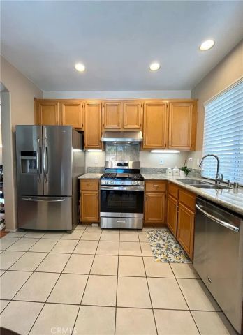 52 Danbury Lane, Irvine, CA 92618