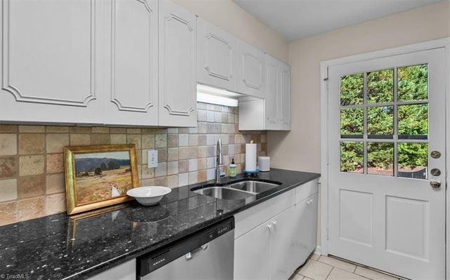 1833 Banking Street A10, Greensboro, NC 27408