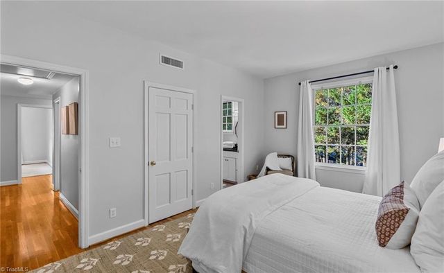 1833 Banking Street A10, Greensboro, NC 27408