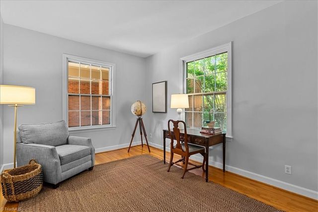 1833 Banking Street A10, Greensboro, NC 27408