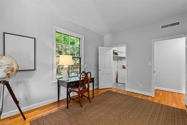 1833 Banking Street A10, Greensboro, NC 27408