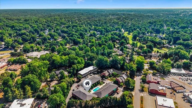 1833 Banking Street A10, Greensboro, NC 27408