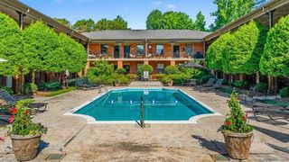 1833 Banking Street A10, Greensboro, NC 27408