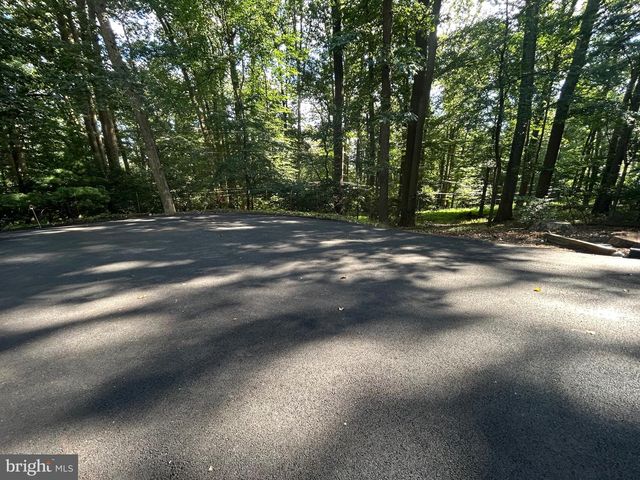 26 MCILVAIN DR, Downingtown, PA 19335