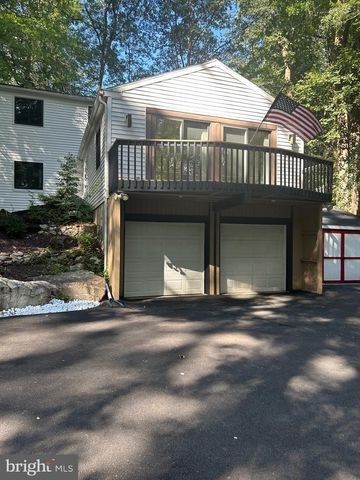 26 MCILVAIN DR, Downingtown, PA 19335