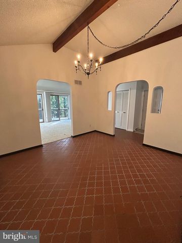 26 MCILVAIN DR, Downingtown, PA 19335