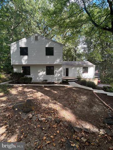 26 MCILVAIN DR, Downingtown, PA 19335