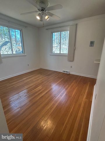 26 MCILVAIN DR, Downingtown, PA 19335