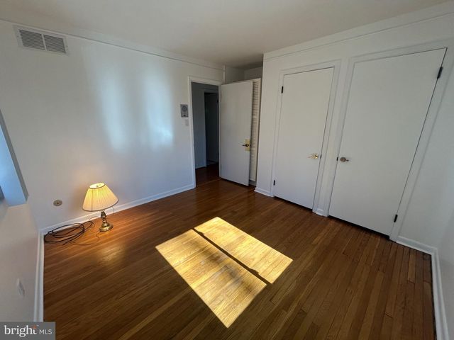 26 MCILVAIN DR, Downingtown, PA 19335