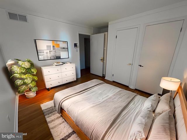 26 MCILVAIN DR, Downingtown, PA 19335