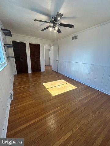 26 MCILVAIN DR, Downingtown, PA 19335