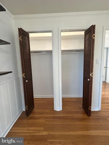 26 MCILVAIN DR, Downingtown, PA 19335