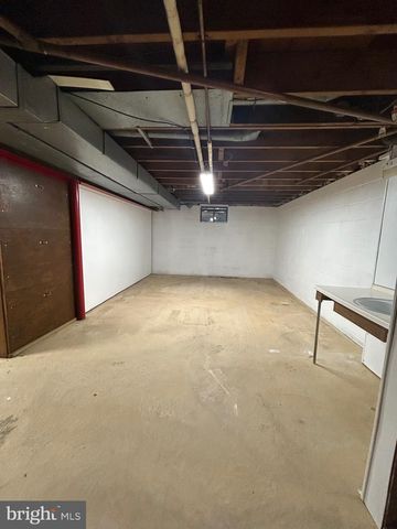 26 MCILVAIN DR, Downingtown, PA 19335