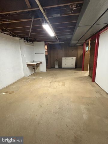 26 MCILVAIN DR, Downingtown, PA 19335