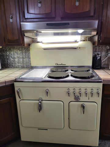 1609 Shell Camp, Gladewater, TX 75647