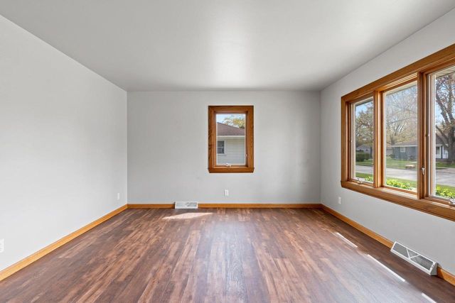 536 E WILSON AVENUE, Appleton, WI 54915