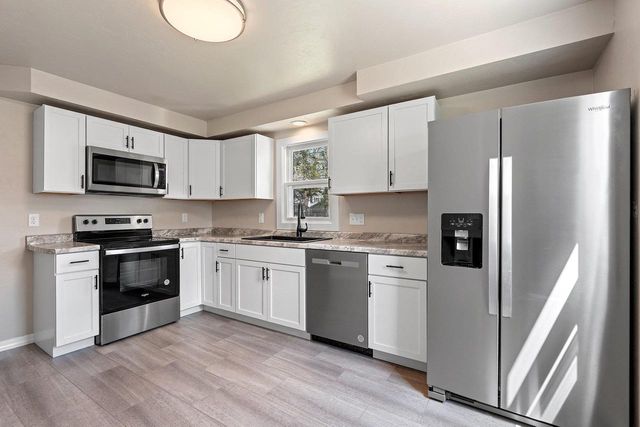 536 E WILSON AVENUE, Appleton, WI 54915