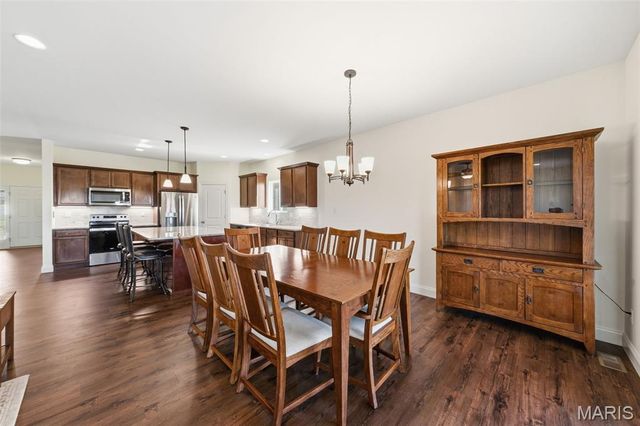 506 Columbia Downs Drive, Lake St Louis, MO 63367