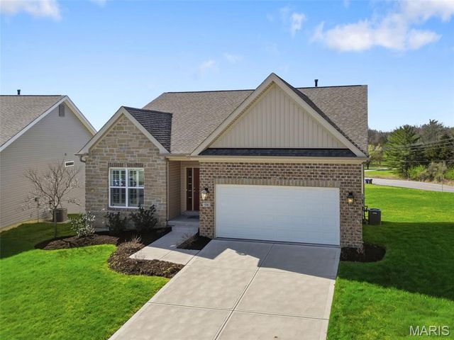 506 Columbia Downs Drive, Lake St Louis, MO 63367