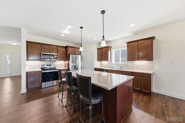 506 Columbia Downs Drive, Lake St Louis, MO 63367