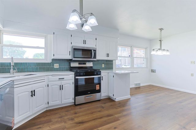 2321 Huron Street, South Bend, IN 46619