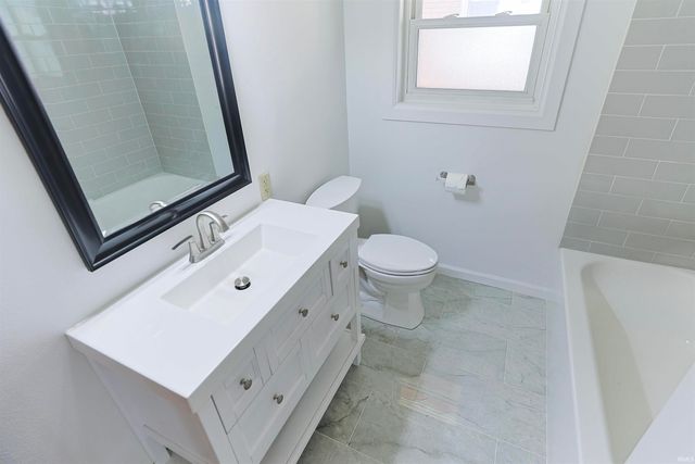 2321 Huron Street, South Bend, IN 46619