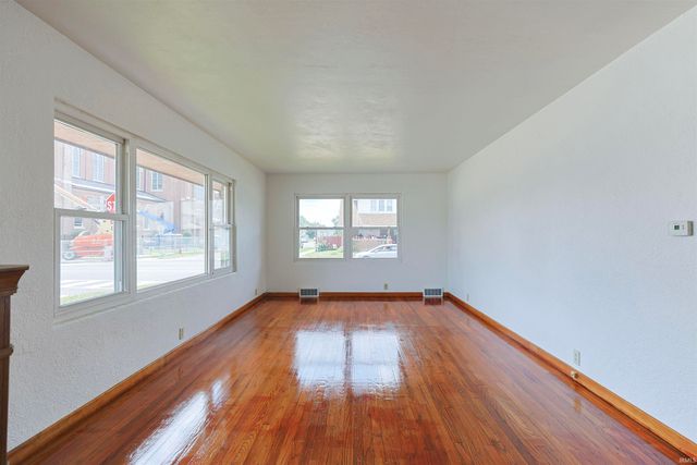 2321 Huron Street, South Bend, IN 46619