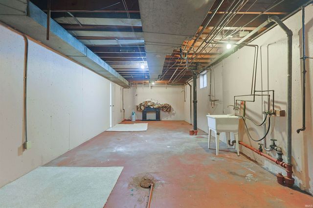 2321 Huron Street, South Bend, IN 46619