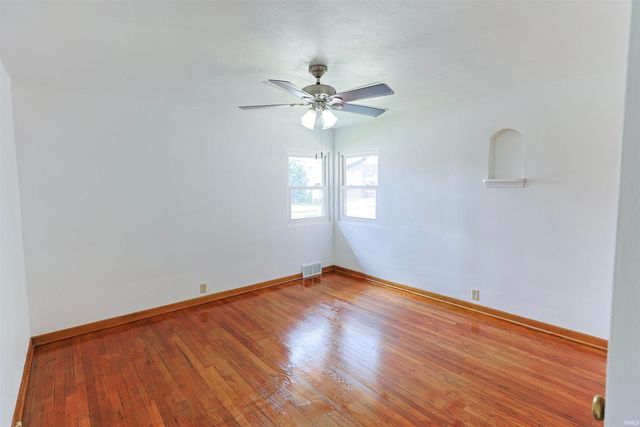 2321 Huron Street, South Bend, IN 46619