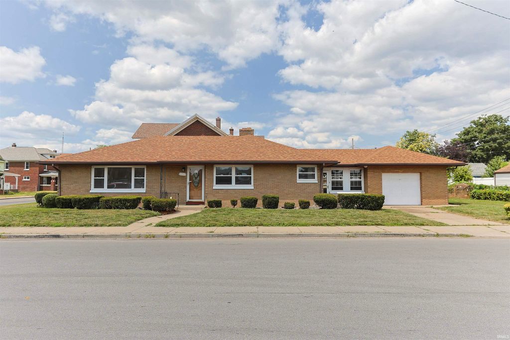 2321 Huron Street, South Bend, IN 46619