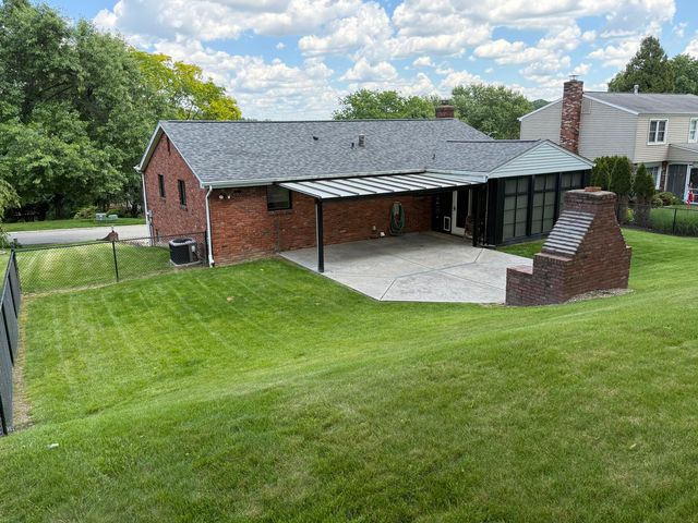 979 Westchester Road, South Park, PA 15129