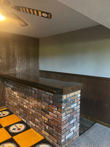 979 Westchester Road, South Park, PA 15129
