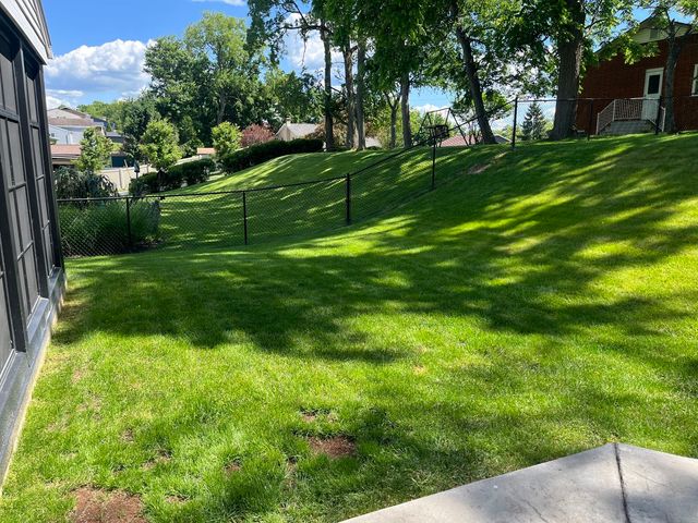 979 Westchester Road, South Park, PA 15129