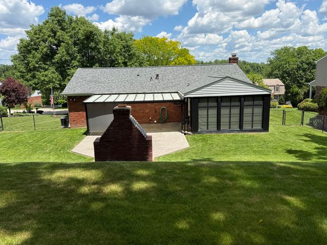 979 Westchester Road, South Park, PA 15129
