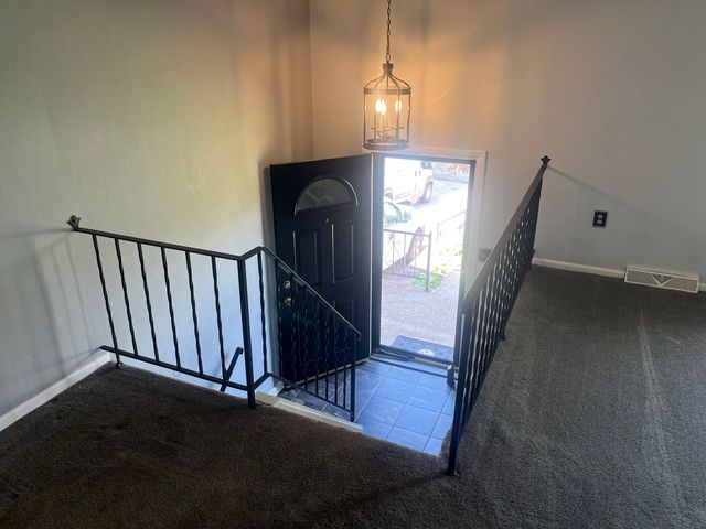 979 Westchester Road, South Park, PA 15129
