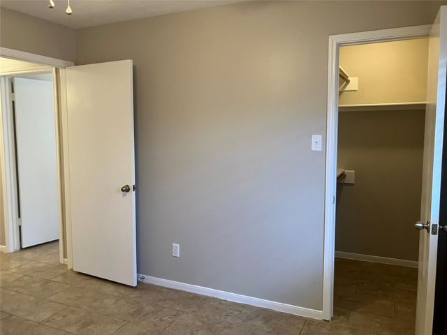 1827 Oak Ridge Drive, Kemah, TX 77565